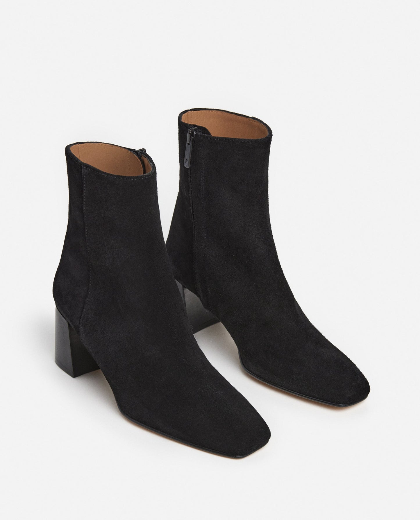 Cay Suede Black