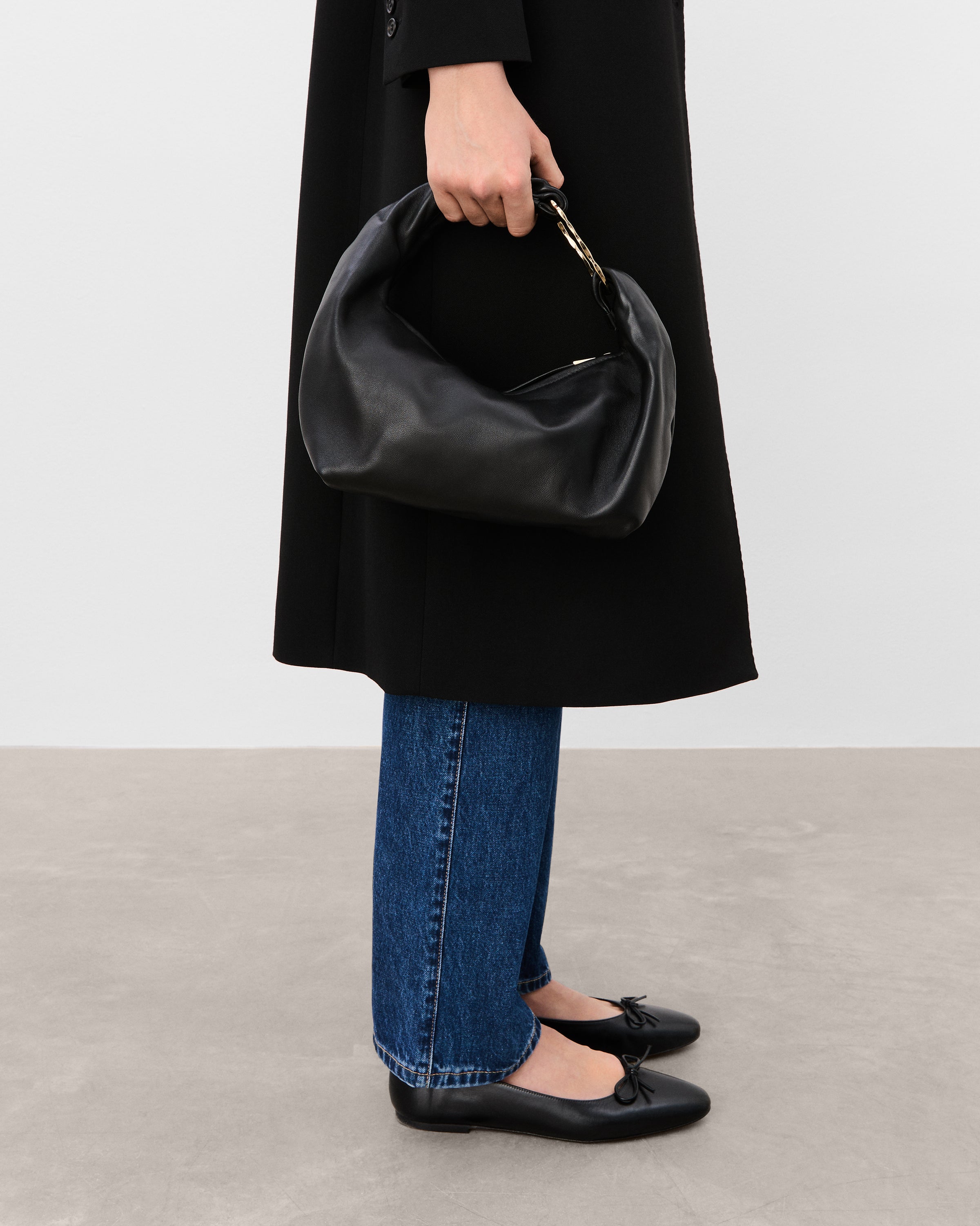 Amanda Handbag Leather Black