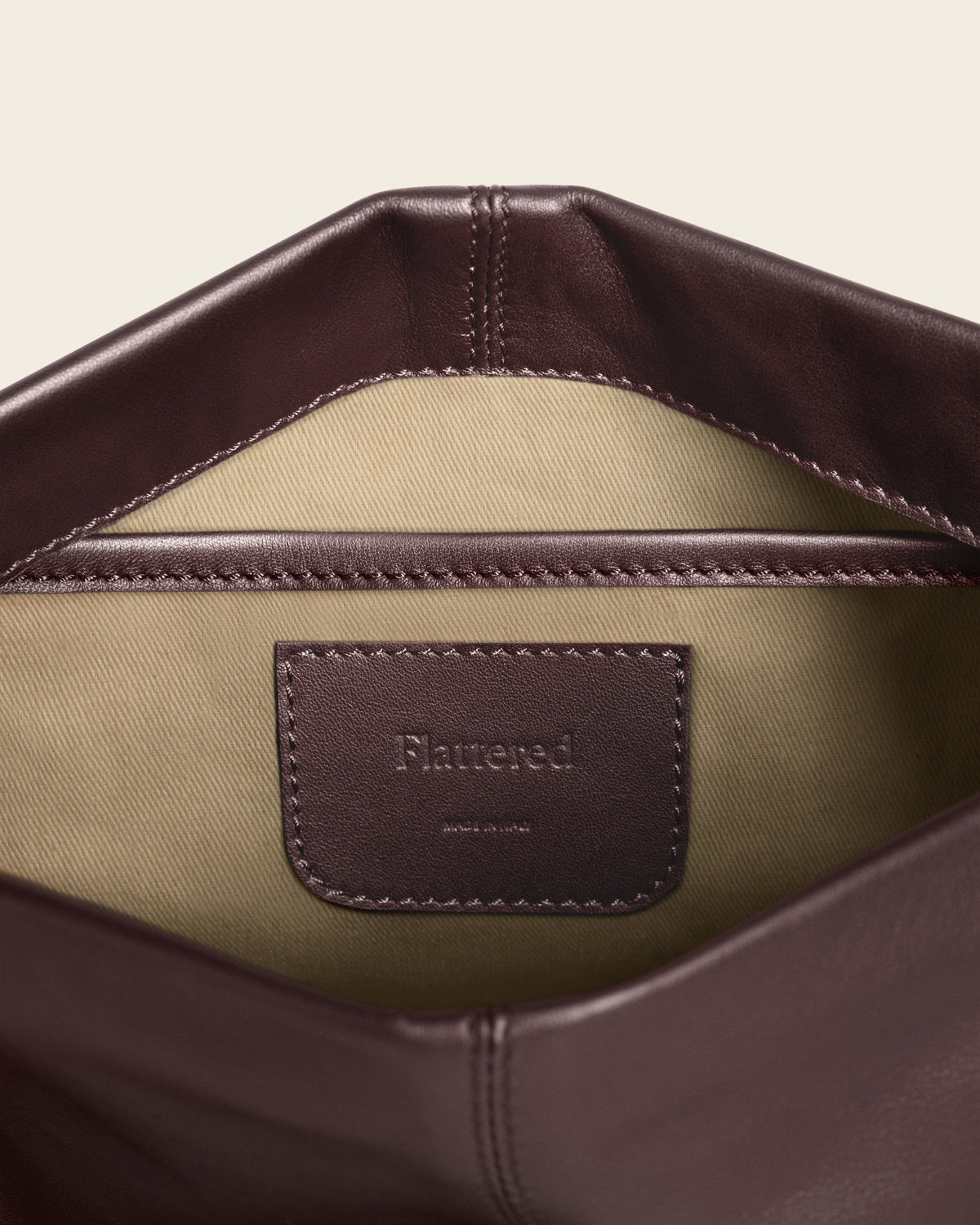 Clay Clutch Leather Burgundy