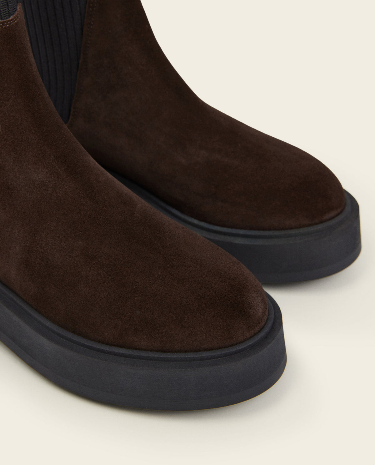 Aurora Suede Chocolate