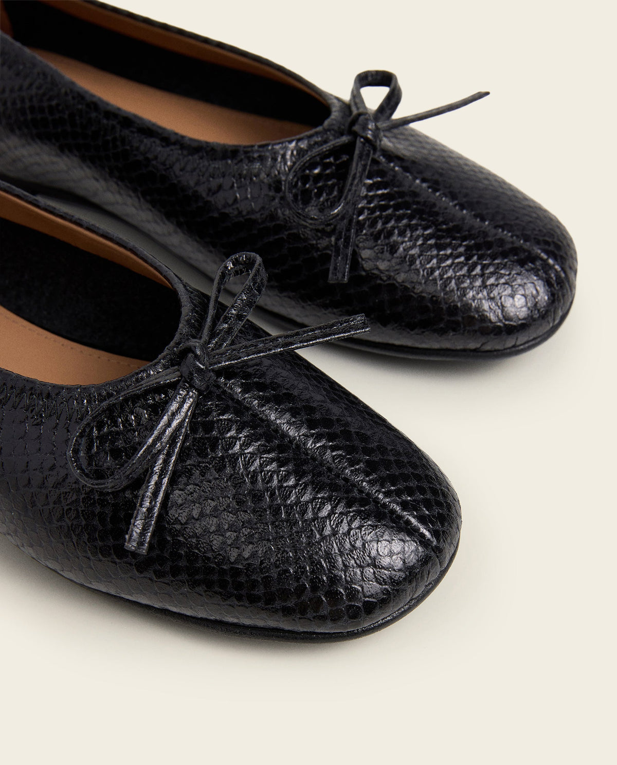 Blaise Snake Leather Black