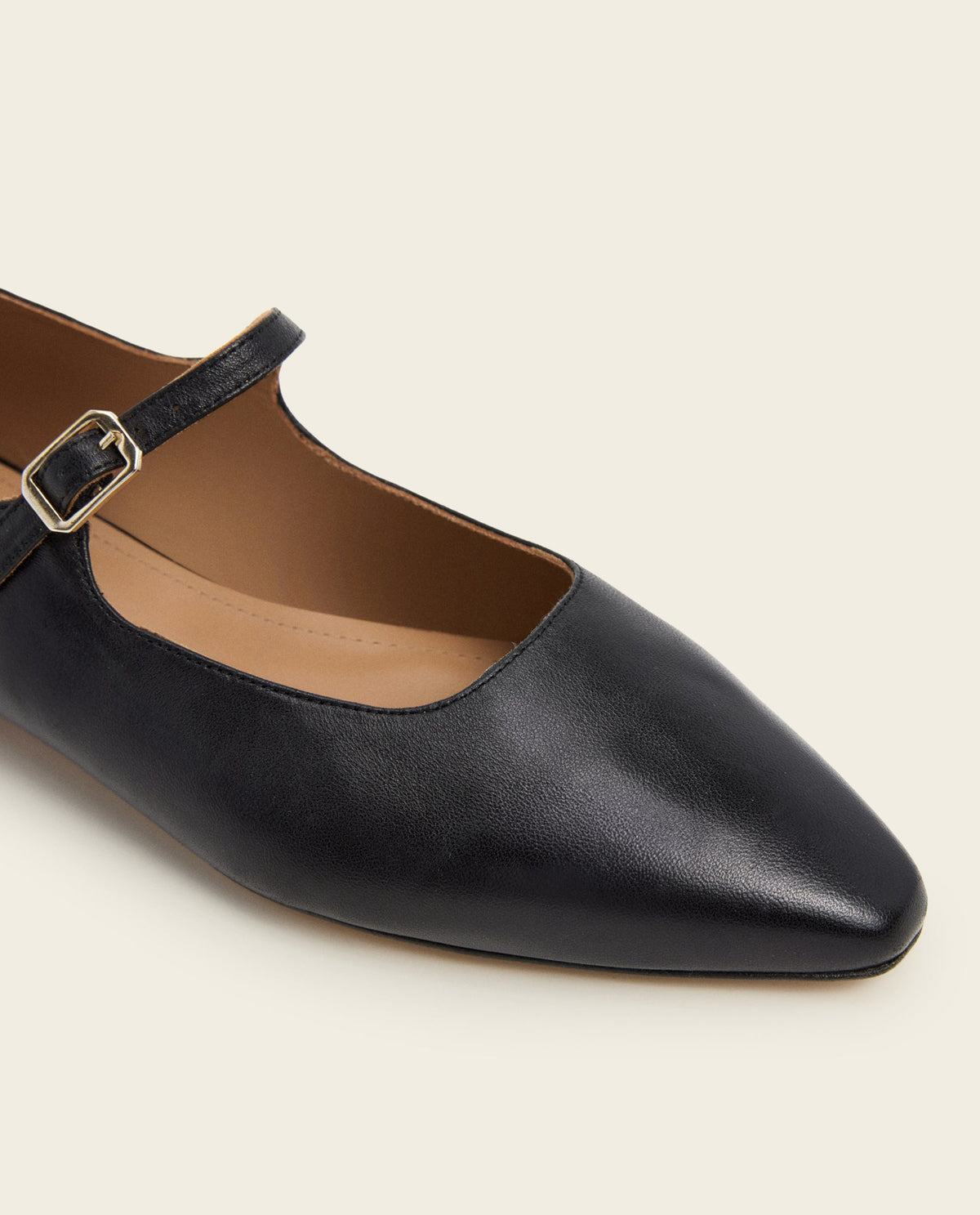 Camila Leather Black