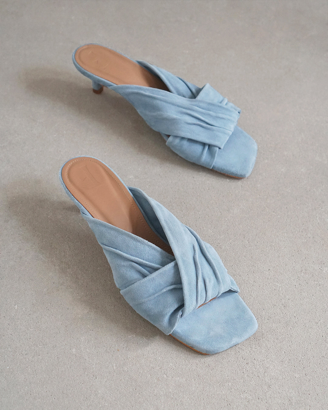 Emi Suede Blue