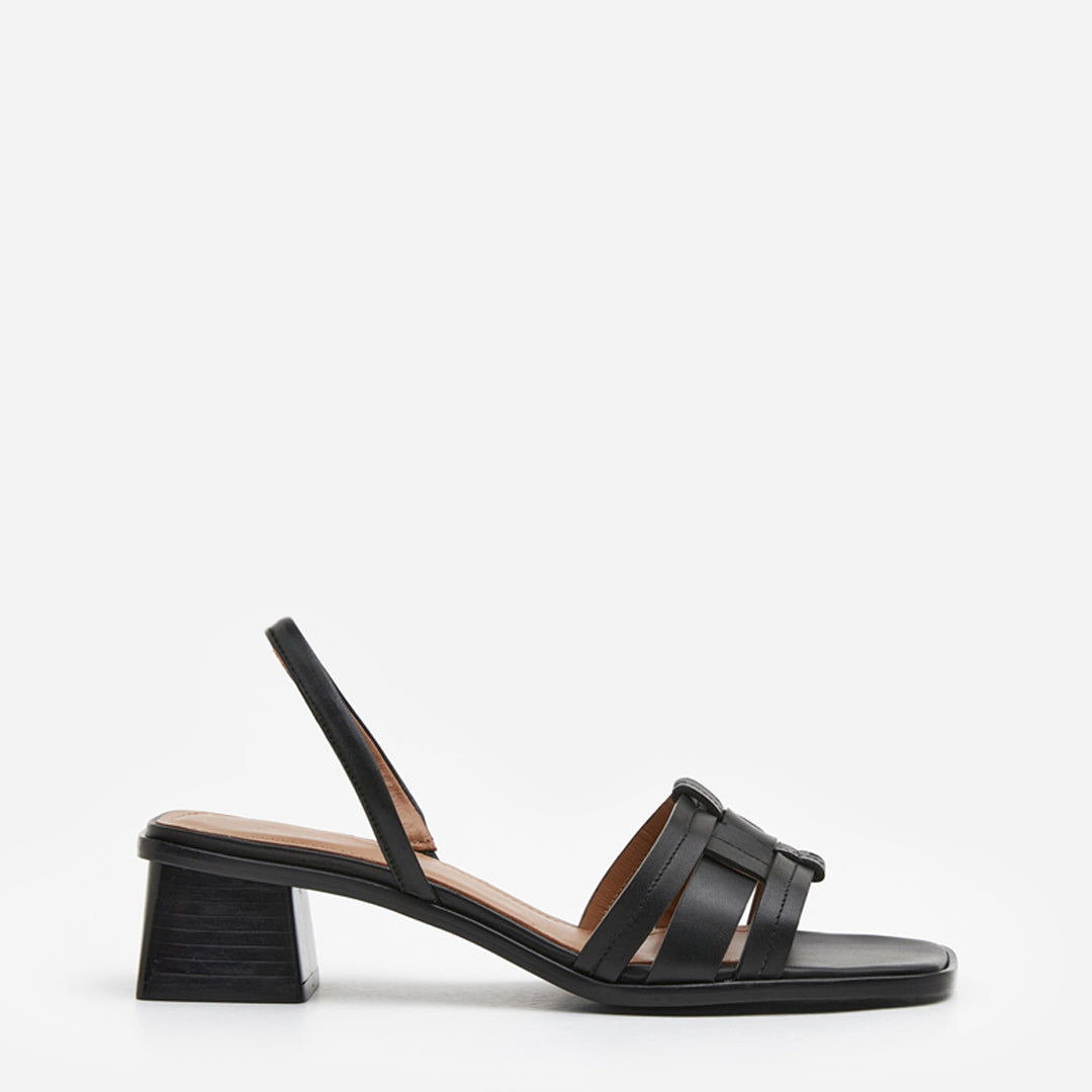 Freja Leather Black