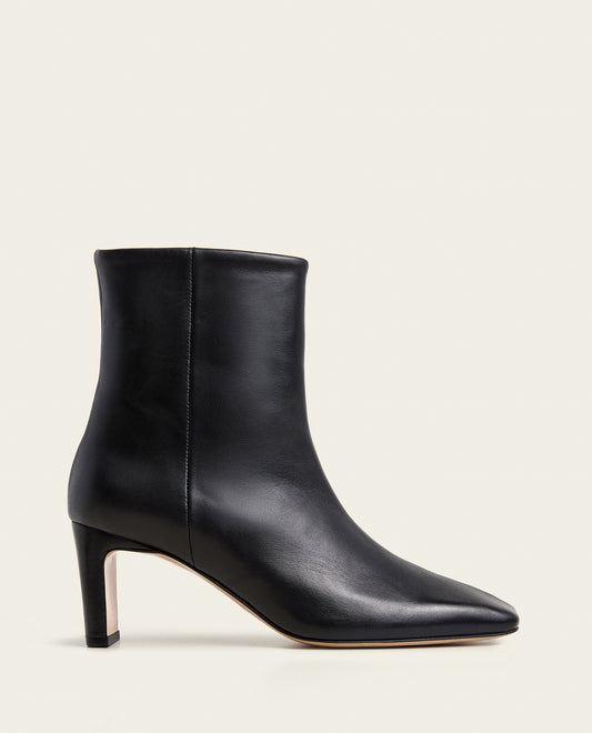 Moa Leather Black