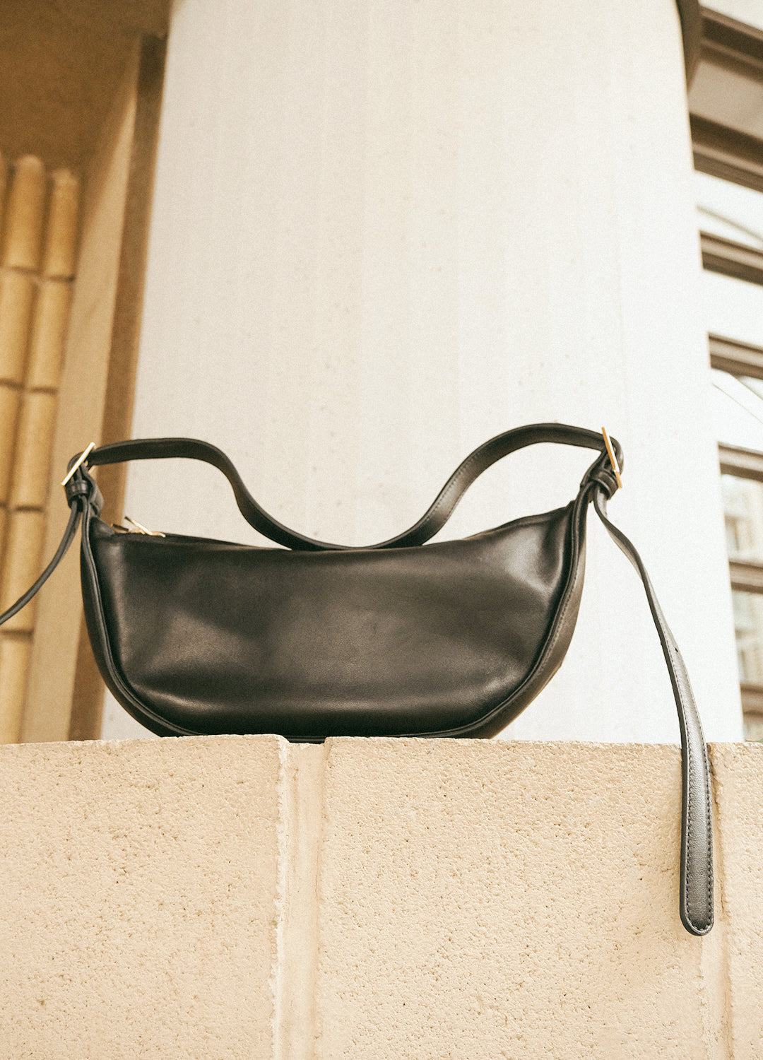 Irma Shoulder Bag Leather Black